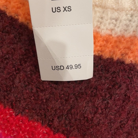 American Eagle multi-colored sweater - Picture 3 of 4